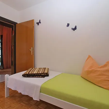 House Silvana 1461 Holiday home Pula