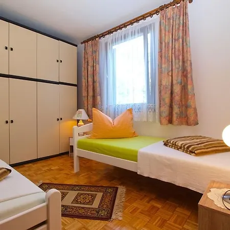 Prázdninový dům House Silvana 1461 *